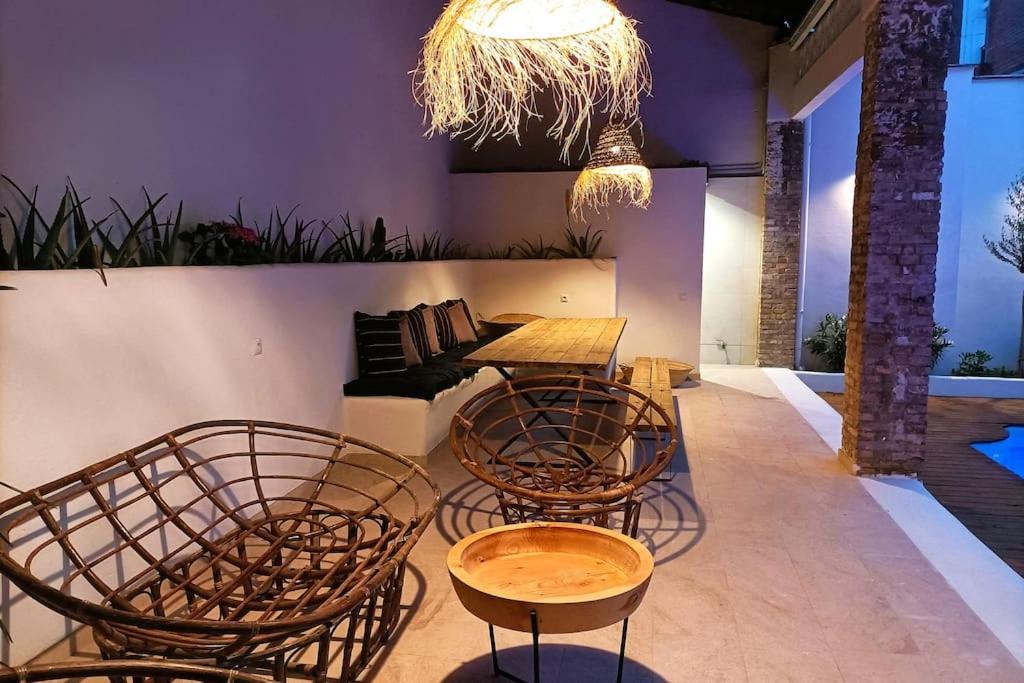 Maison Avec Piscine A Валенсия Екстериор снимка